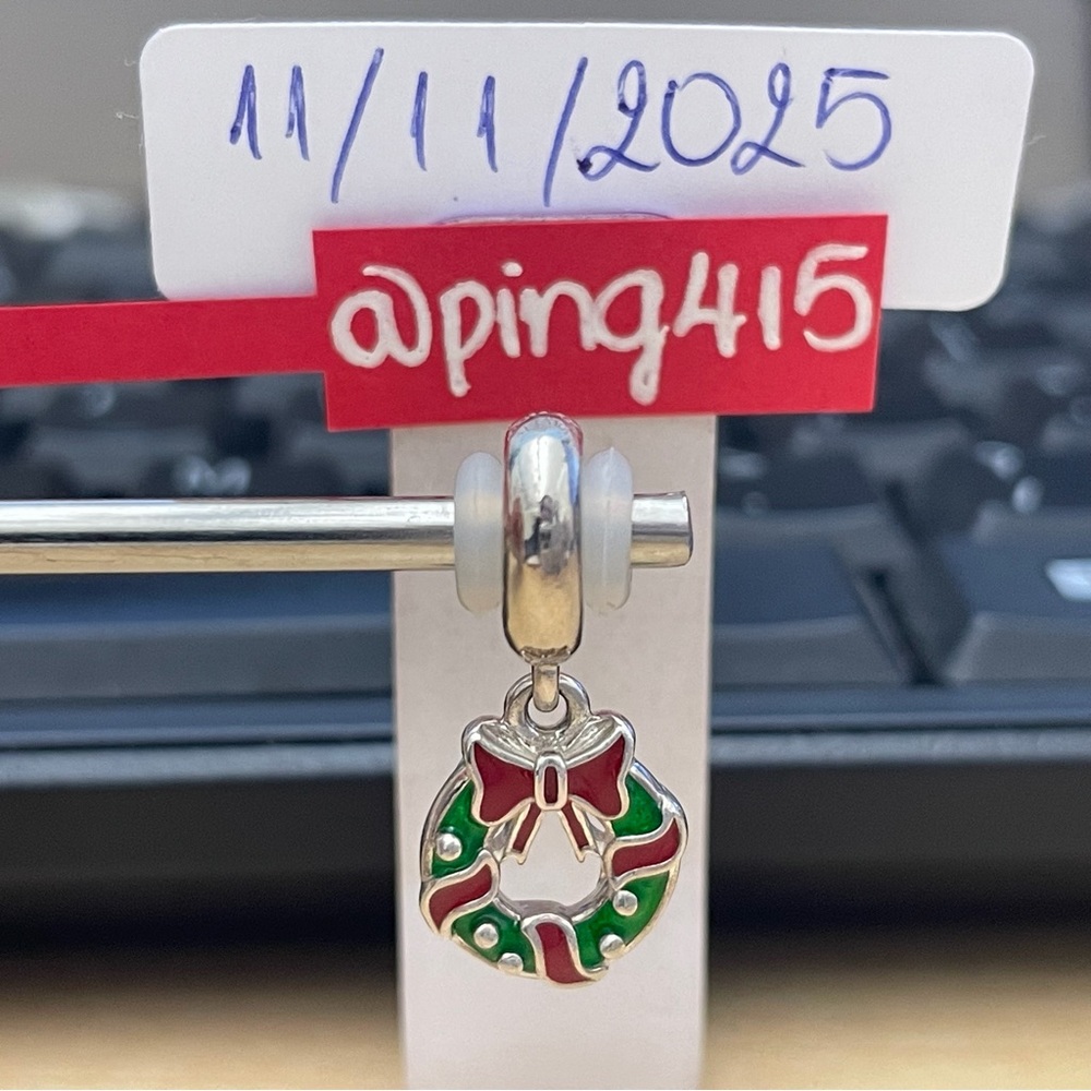 Pandora Christmas Wreath dangle